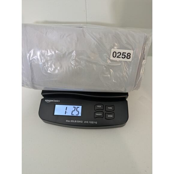 Gloria Vanderbilt Amanda Tapered Leg Light Blue Jeans Womens Size 12 Petite - Picture 9 of 9